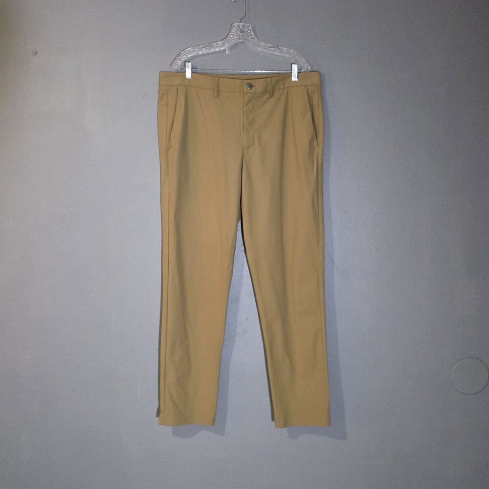 crz yoga mens golf pants Khaki Sz 38
